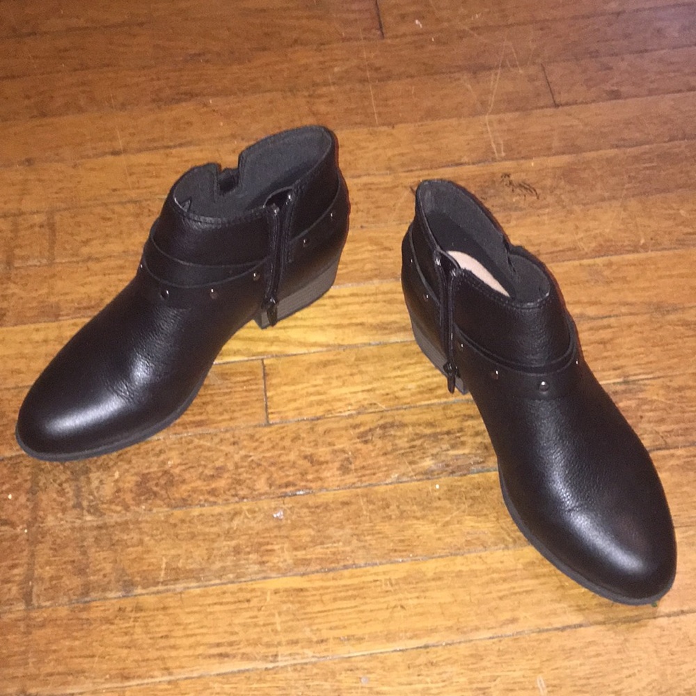 Black boots
